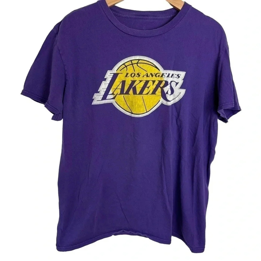 LA Lakers Lebron James 23 purple L T-shirt‎